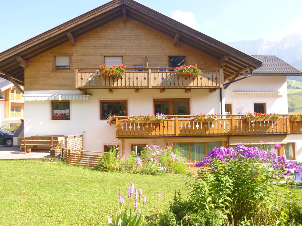 Appartamenti Genziana La Villa  Zewnętrze zdjęcie